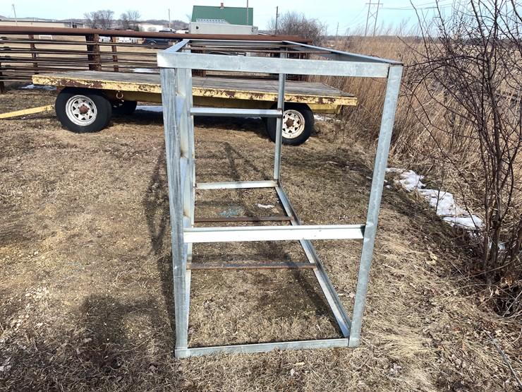 #2496-•-metal-crate-image-3