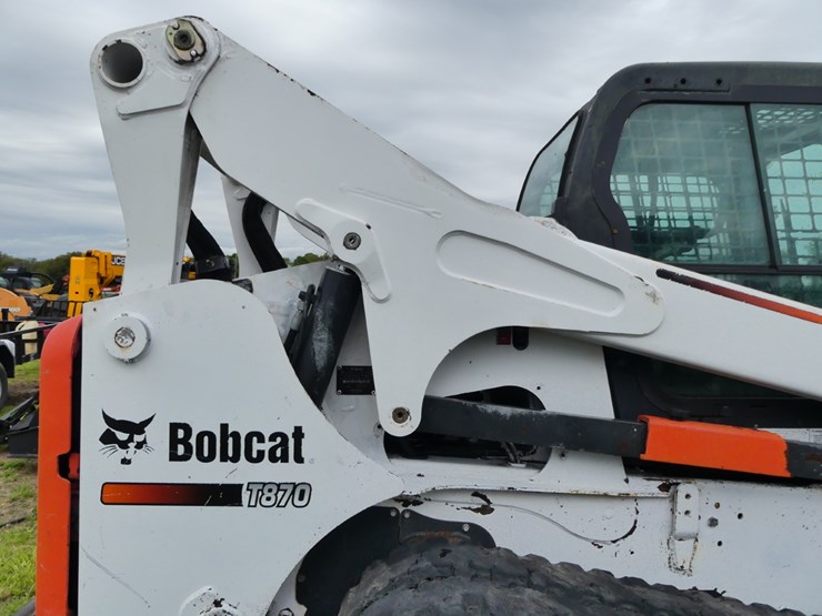 2014-bobcat-t870-image-7