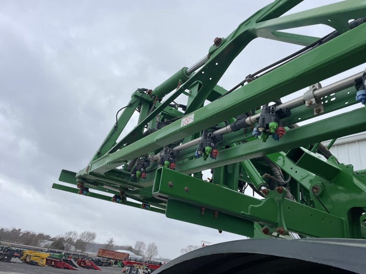 2018-john-deere-r4045-image-26