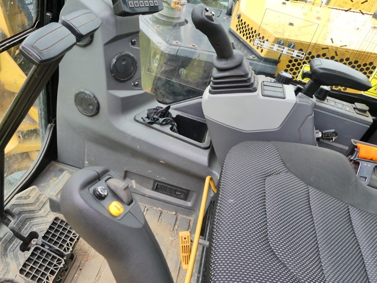 caterpillar-306-cr-image-17