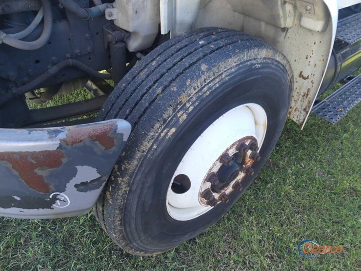 2007-international-durastar-4300-image-9