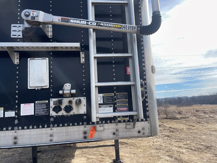 2016-timpte-42'-hopper-image-23