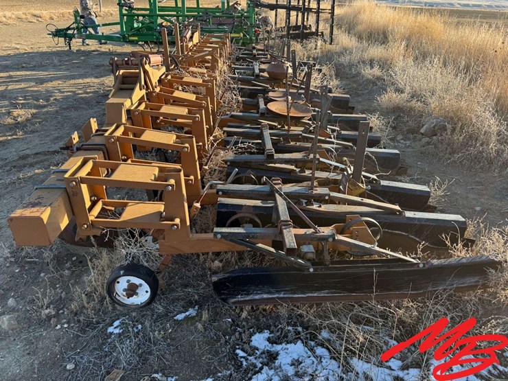 1991-hs-mfg.-24’-cultivator,-12-row-22"-image-4