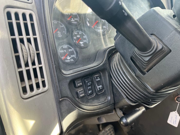 2015-international-prostar-image-51