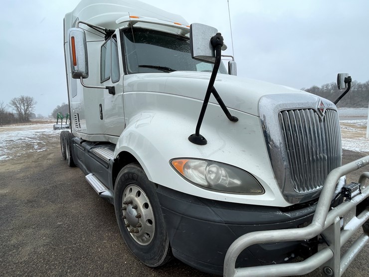 2016-international-prostar-image-31