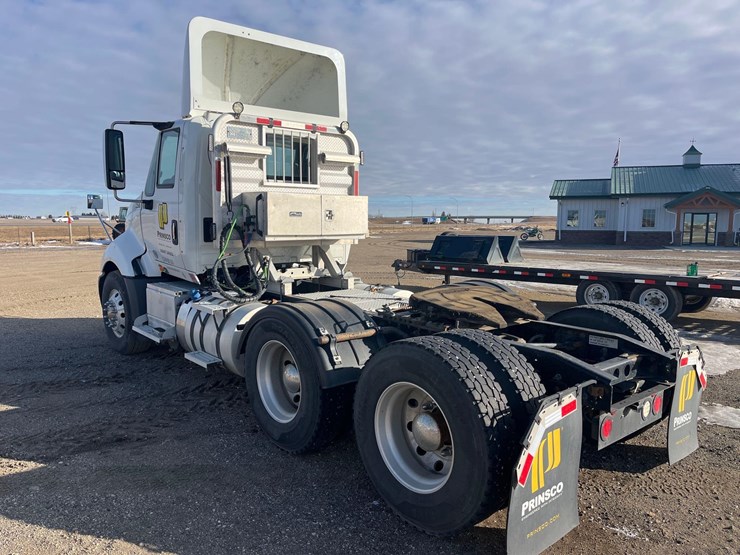 2015-international-prostar-image-10