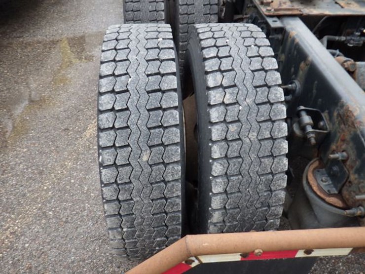 2016-international-8600-image-11