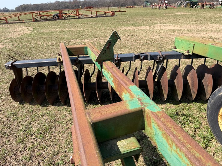 john-deere-630-image-25