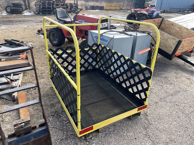 #2493-•-pallet-fork-man-basket-image-2