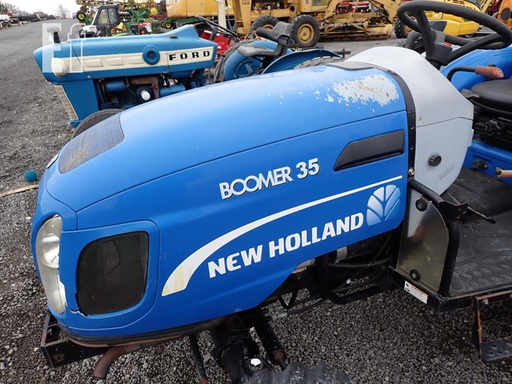 new-holland-35-image-4