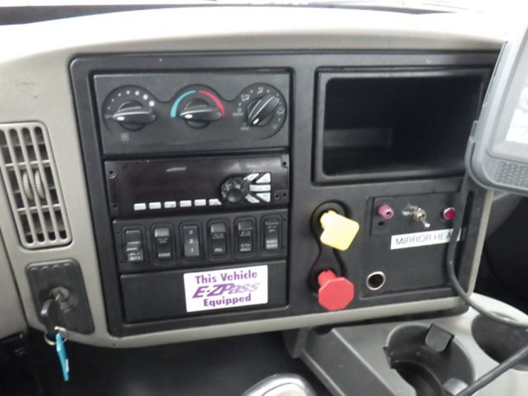 2016-international-8600-image-15