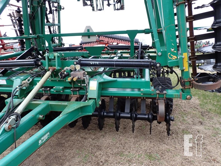 great-plains-4000tt-image-4