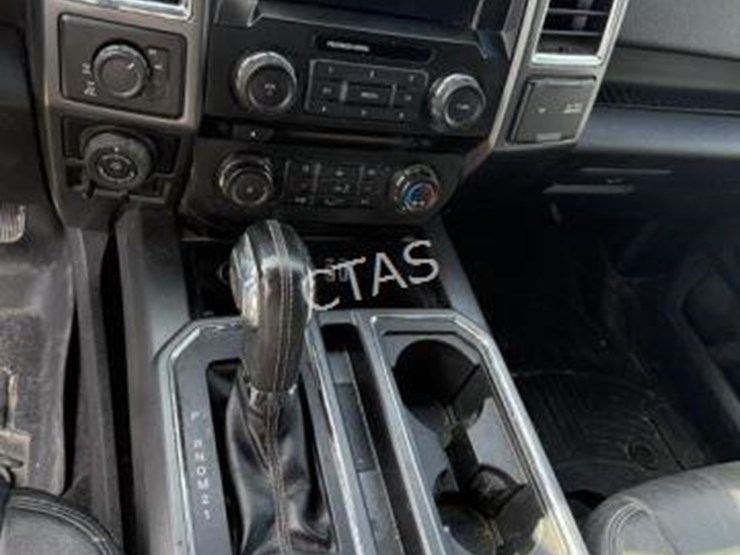 2016-ford-f150-xlt-image-16