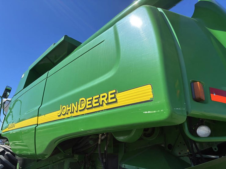 2005-john-deere-9660-sts-image-36