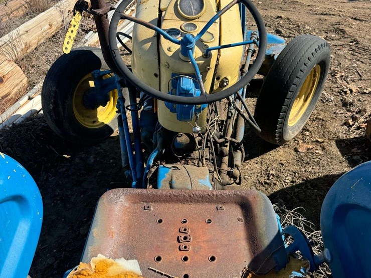 ford-tractor-image-4