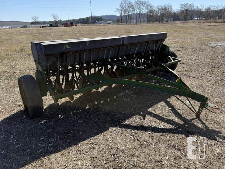 john-deere-van-brunt-drill-5862-image-1