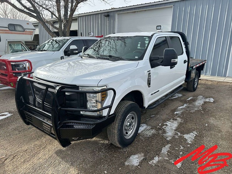 2019-ford-f250-xl-image-1