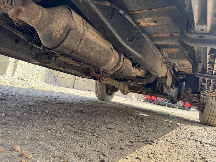 2012-ford-f550-xlt-image-18