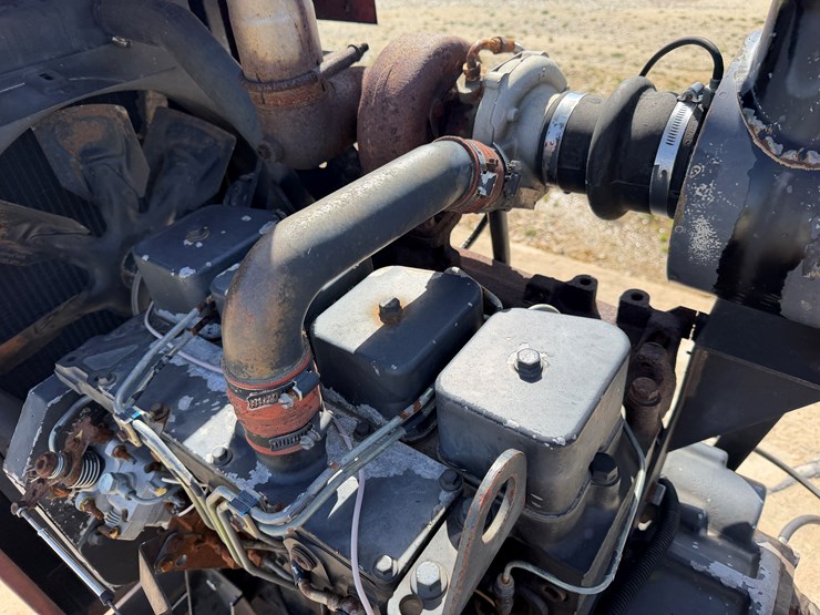 case-ih-4390t-image-19