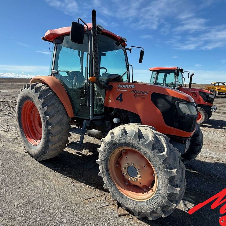 KUBOTA M9540