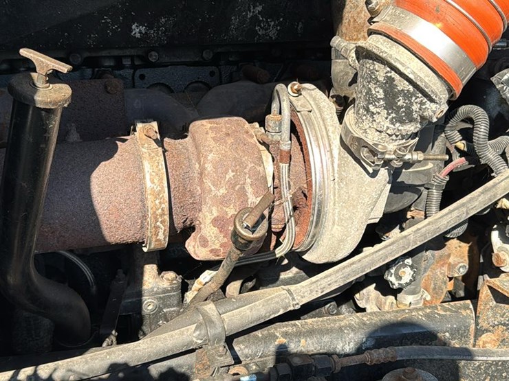 2000-international-9900-image-15