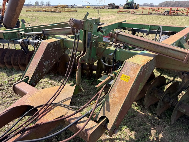 john-deere-630-image-14