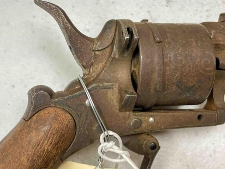 vintage-revolver-image-14