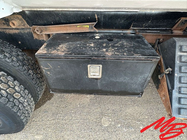 2008-international-7400-image-23