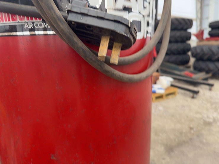 sanborn-5-hp-air-compressor-image-11