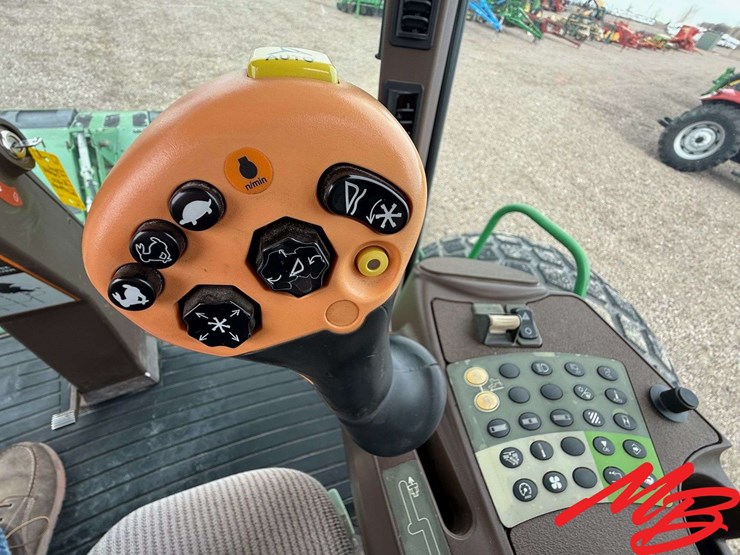 2011-john-deere-r450-image-26