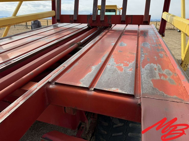 new-holland-1069-image-41