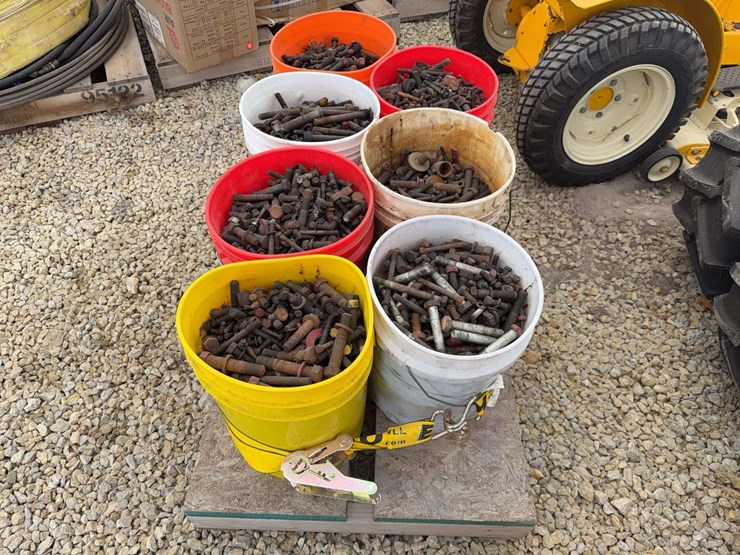pallet-of-used-bolts-image-2