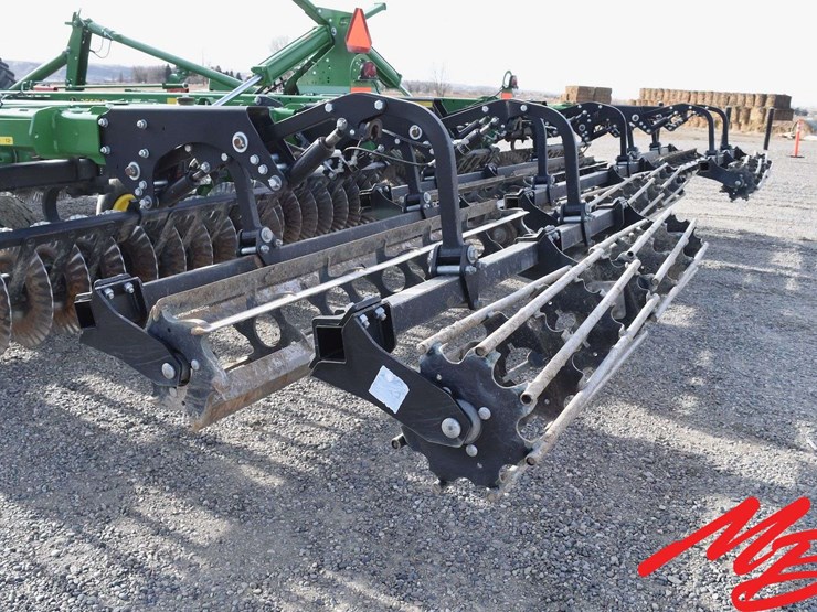 2019-john-deere-2660vt-image-39