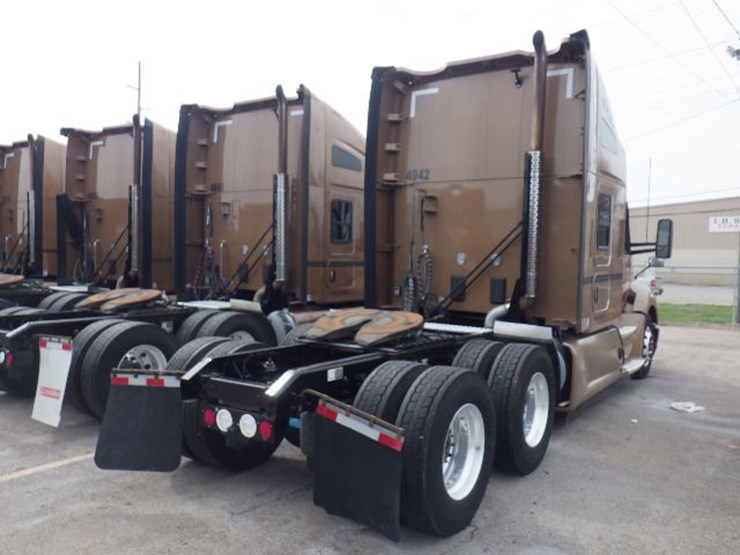 2022-kenworth-t680-image-10