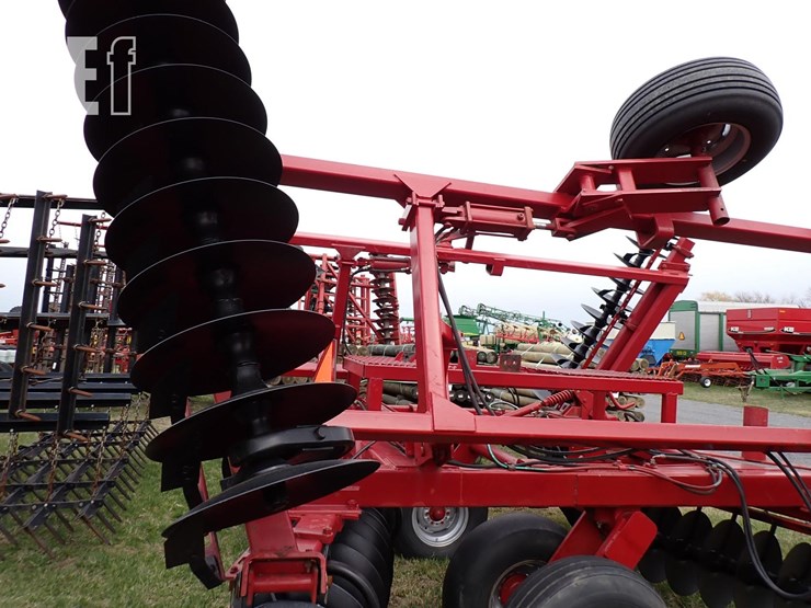 case-ih-3900-image-10