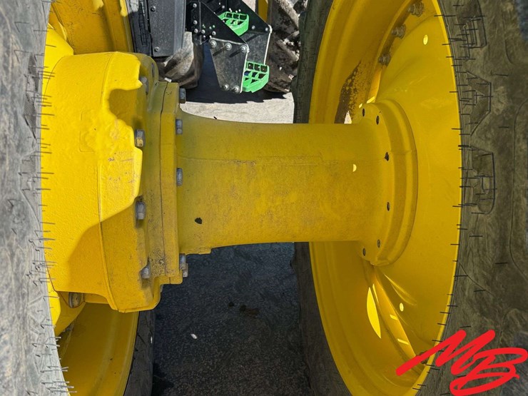 2023-john-deere-8r-340-image-13