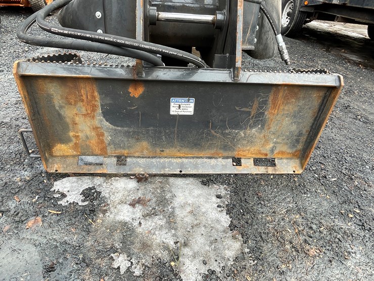 #1017-•-stumper-skid-steer-stump-grinder-(fall-creek,-wi)-image-13