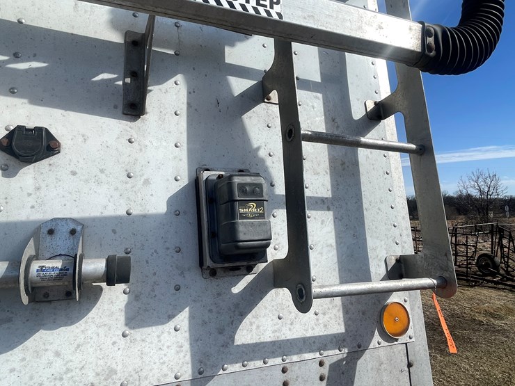 2000-cornhusker-hopper-image-33