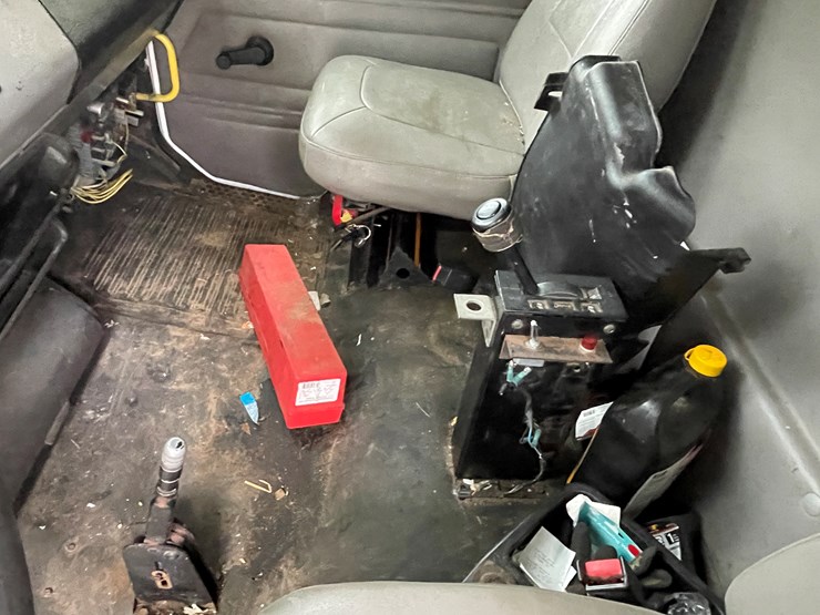 2003-caterpillar-3126-image-29