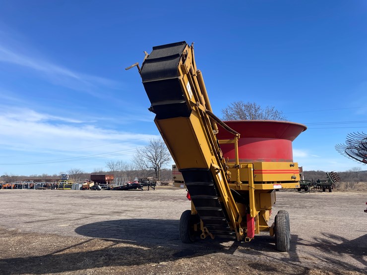 haybuster-h1100-image-4