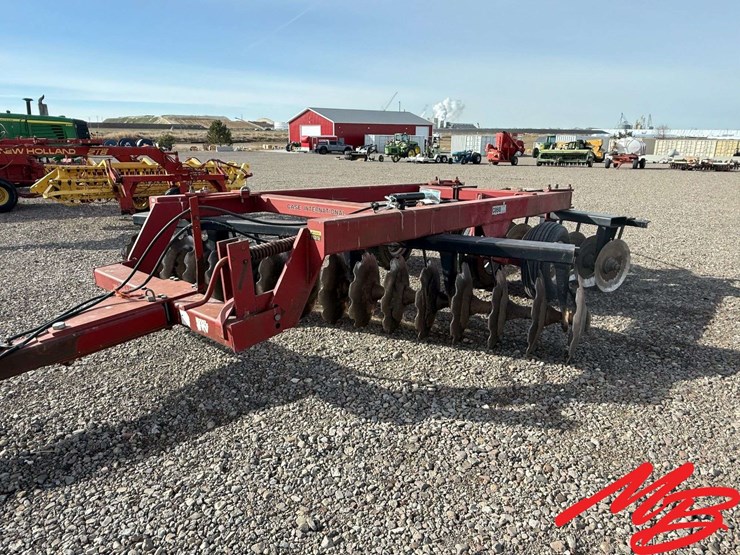 case-ih-770-image-1