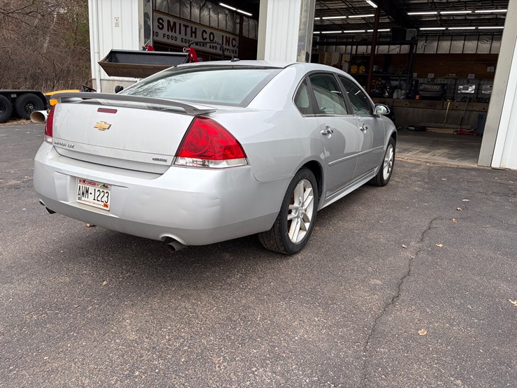 #1021-•-2014-chevy-impala-ltz-limited-(eau-claire,-wi)-(has-wi-title)-image-5