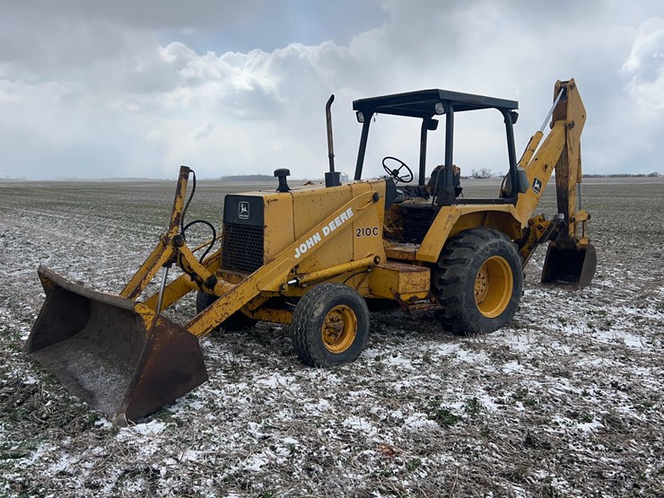 deere-210c-image-1