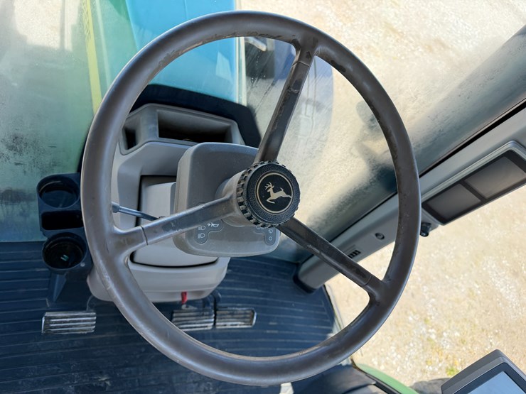 2010-john-deere-8270r-image-62