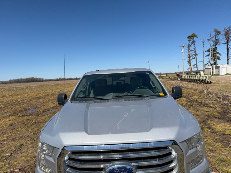 2017-ford-f150-image-26