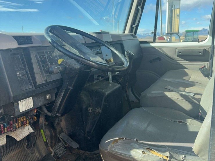 2000-international-4900-image-29