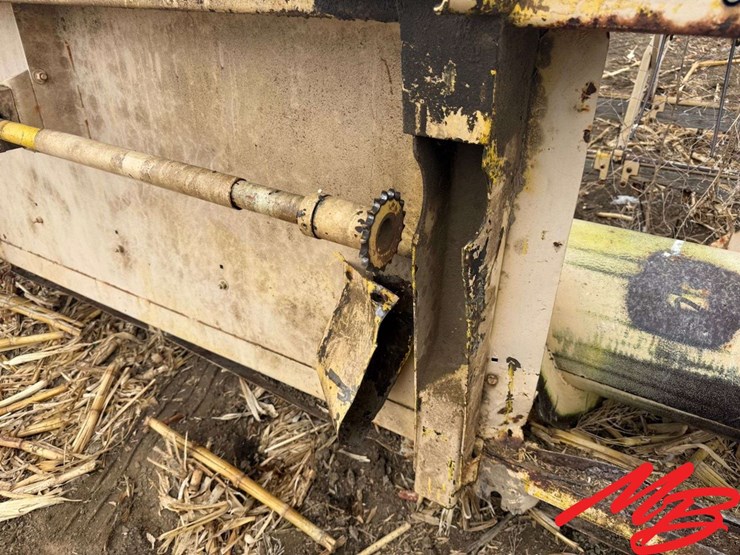 new-holland-960-image-17