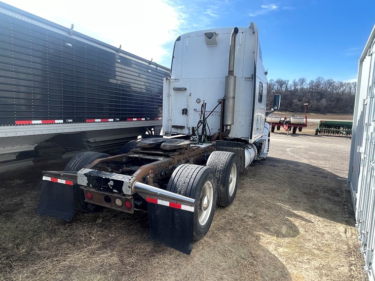 2006-peterbilt-387-image-5