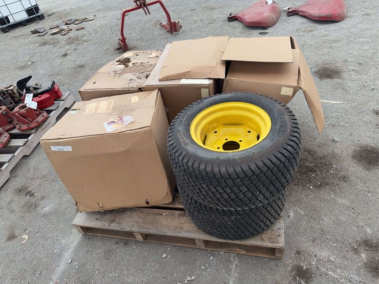 tractor-seats-and-tires-image-3