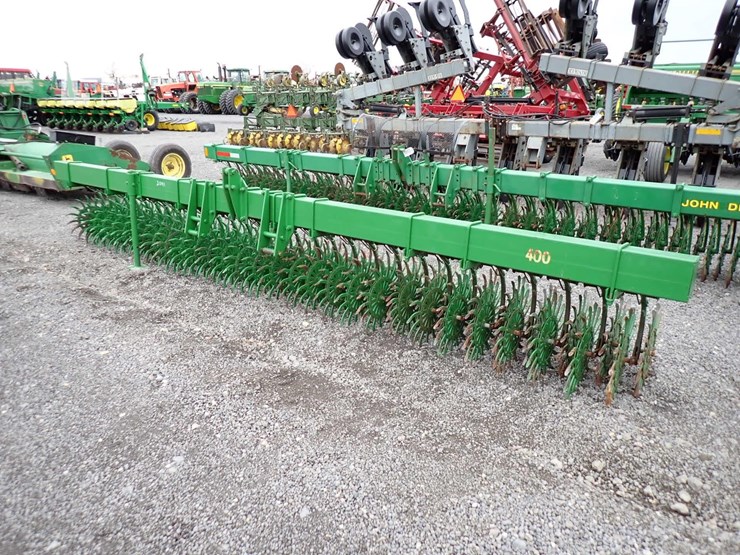 john-deere-400-image-2